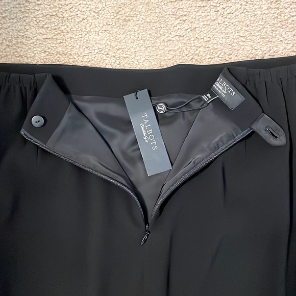 TALBOTS NWT PENCIL SKIRT. - Picture 11 of 12
